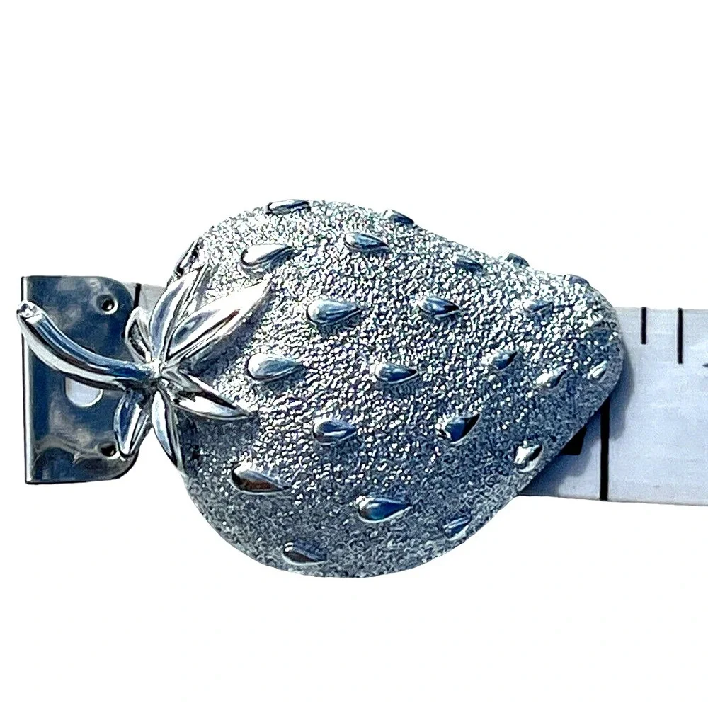 Bright Vintage‎ Signed Sarah Coventry Sparkling Silver Toned Strawberry Brooch